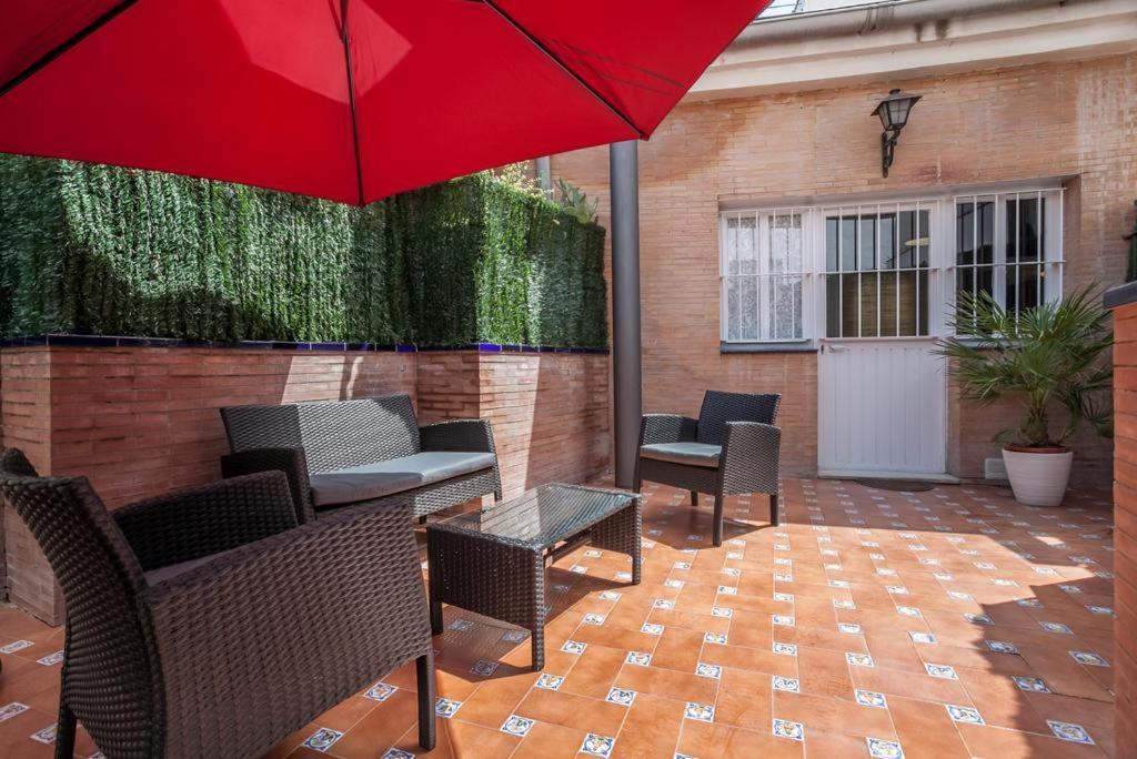 Gavidia Center Premium Suites, Free Parking Seville Exterior photo